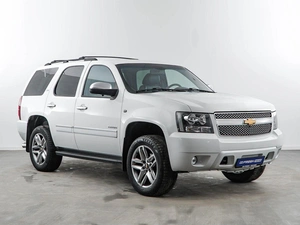 Внедорожник Chevrolet Tahoe 2013 года, 1974400 рублей, Москва