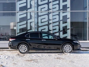 Седан Toyota Camry 2018 года, 2835000 рублей, Самара