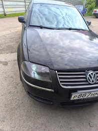 Седан Volkswagen Passat 2003 года, 299000 рублей, Красноярск
