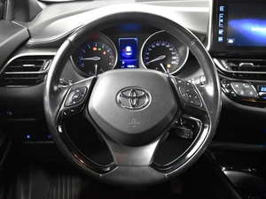 Внедорожник Toyota C-HR 2019 года, 2485900 рублей, Казань