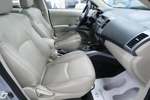 Внедорожник Mitsubishi Outlander 2008 года, 1139000 рублей, Омск