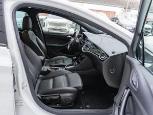 Универсал Opel Astra 2021 года, 1790000 рублей, Санкт-Петербург