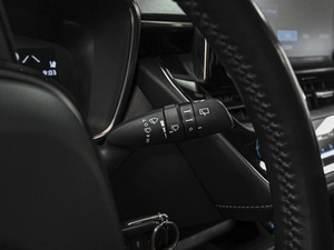 Хетчбэк Toyota Corolla 2019 года, 1800111 рублей, Ставрополь