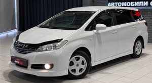 Минивэн Toyota Wish 2009 года, 1347000 рублей, Красноярск