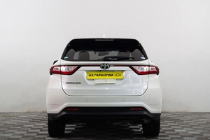Внедорожник Toyota Harrier 2018 года, 2959000 рублей, Сургут