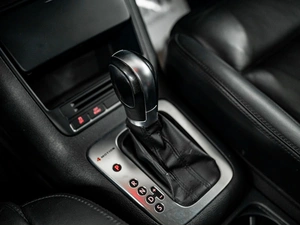 Внедорожник Volkswagen Tiguan 2010 года, 1155000 рублей, Красноярск