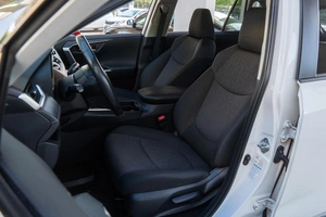 Внедорожник Toyota RAV4 2019 года, 2949000 рублей, Волгоград