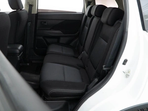 Внедорожник Mitsubishi Outlander 2016 года, 1599046 рублей, Москва