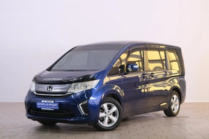 Минивэн Honda Stepwgn 2015 года, 1899000 рублей, Омск