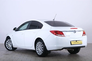 Седан Opel Insignia 2013 года, 1049000 рублей, Омск