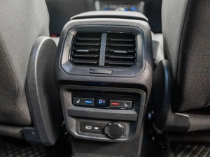 Внедорожник Volkswagen Tiguan Allspace 2021 года, 2550000 рублей, Красноярск