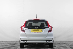 Хетчбэк Honda Fit 2019 года, 1399000 рублей, Кемерово