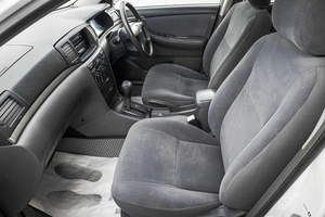 Седан Toyota Corolla 2005 года, 699000 рублей, Барнаул