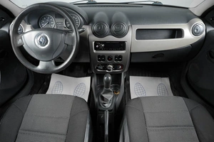 Седан Renault Logan 2011 года, 519000 рублей, Тюмень