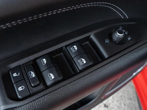 Внедорожник Jeep Compass 2022 года, 3299000 рублей, Волгоград