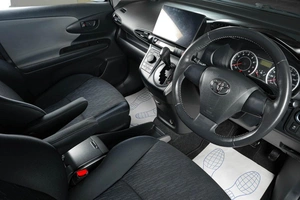 Минивэн Toyota Wish 2010 года, 1259000 рублей, Тюмень