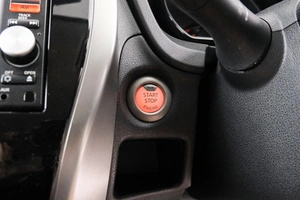 Хетчбэк Nissan Note 2015 года, 949000 рублей, Красноярск