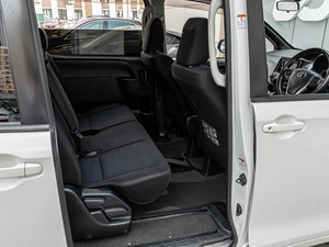 Минивэн Toyota Noah 2015 года, 1760000 рублей, Краснодар