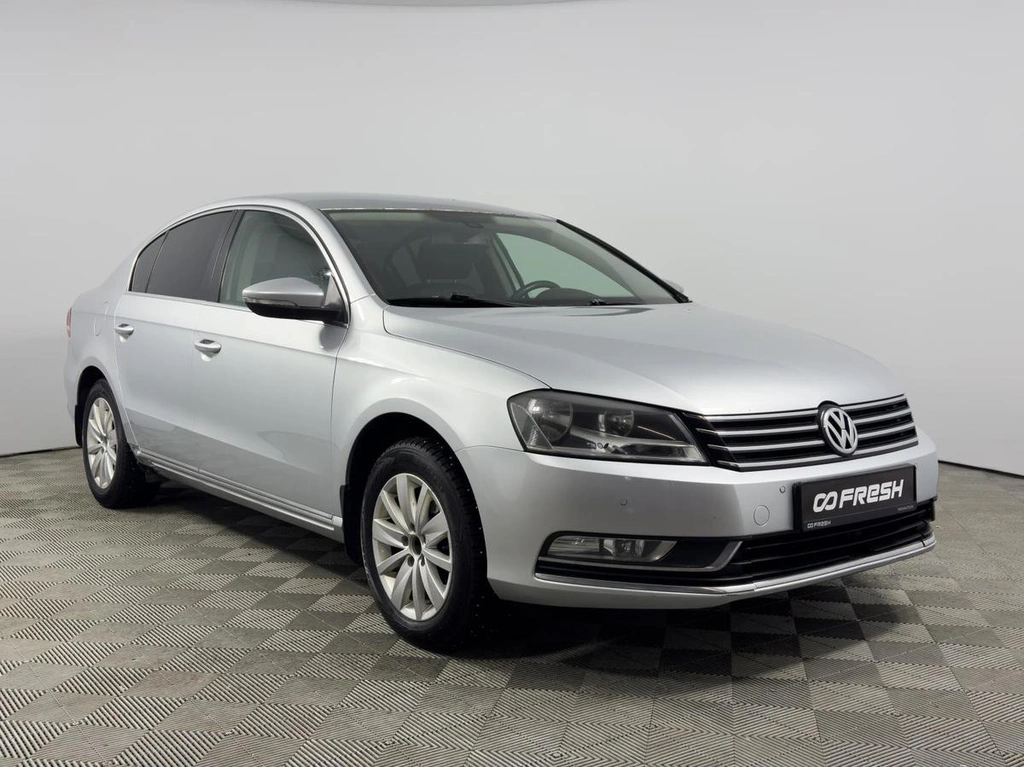 Седан Volkswagen Passat 2011 года, 889100 рублей, Казань