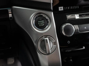 Внедорожник Toyota Land Cruiser 2012 года, 3600000 рублей, Тюмень