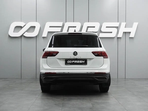 Внедорожник Volkswagen Tiguan 2021 года, 2219040 рублей, Воронеж