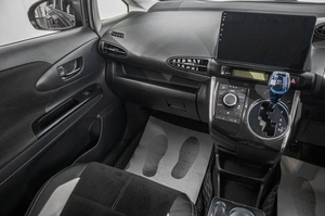 Минивэн Toyota Wish 2014 года, 1699000 рублей, Барнаул
