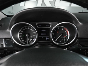 Внедорожник Mercedes-benz M-класс 2012 года, 2300000 рублей, Аксай