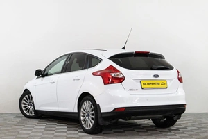 Хетчбэк Ford Focus 2013 года, 989000 рублей, Сургут
