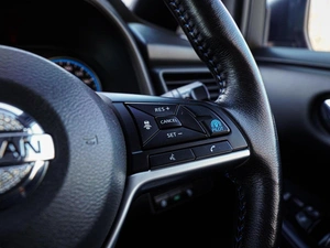 Хетчбэк Nissan Leaf 2019 года, 1829000 рублей, Волгоград