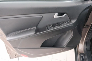 Внедорожник Kia Sportage 2013 года, 1399000 рублей, Красноярск