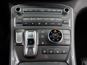 Внедорожник Hyundai Santa Fe 2020 года, 3999000 рублей, Тюмень