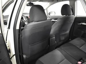 Хетчбэк Toyota Auris 2011 года, 863100 рублей, Казань