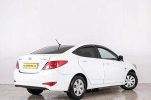 Седан Hyundai Solaris 2015 года, 899000 рублей, Красноярск