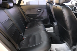 Седан Volkswagen Polo 2010 года, 599000 рублей, Омск