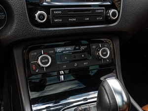 Внедорожник Volkswagen Touareg 2014 года, 2468000 рублей, Краснодар