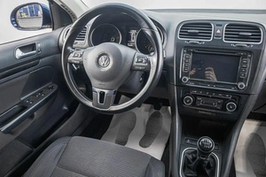 Универсал Volkswagen Golf 2012 года, 1149000 рублей, Барнаул