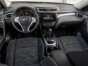 Внедорожник Nissan X-Trail 2015 года, 1599000 рублей, Саратов