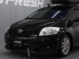 Хетчбэк Toyota Auris 2007 года, 660000 рублей, Омск