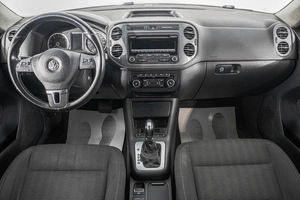 Внедорожник Volkswagen Tiguan 2014 года, 1259000 рублей, Барнаул