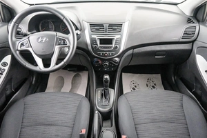 Хетчбэк Hyundai Solaris 2015 года, 999000 рублей, Красноярск