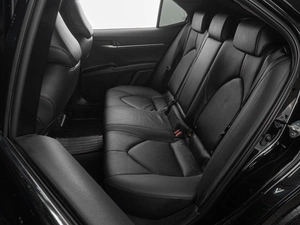 Седан Toyota Camry 2018 года, 2859000 рублей, Тюмень