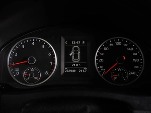 Внедорожник Volkswagen Tiguan 2012 года, 900000 рублей, Воронеж