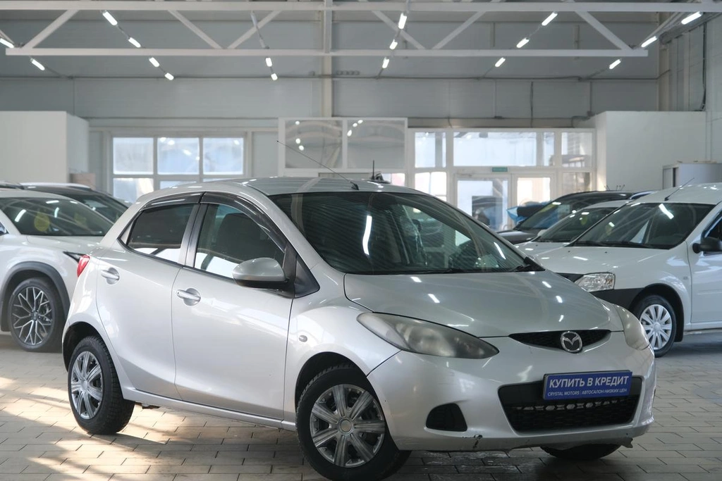 Хетчбэк Mazda Demio 2009 года, 669000 рублей, Омск