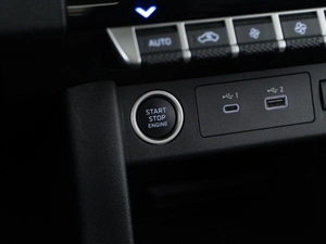 Пикап Mitsubishi L200 2025 года, 5549999 рублей, Москва