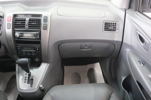 Внедорожник Hyundai Tucson 2005 года, 799000 рублей, Омск