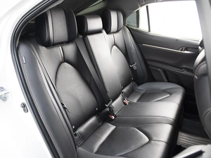 Седан Toyota Camry 2019 года, 3350000 рублей, Омск