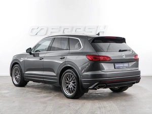 Внедорожник Volkswagen Touareg 2019 года, 5099046 рублей, Москва