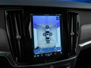 Седан Volvo S90 2023 года, 4599050 рублей, Москва
