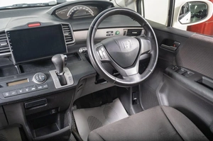 Минивэн Honda Freed 2012 года, 1099000 рублей, Томск