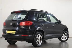 Внедорожник Volkswagen Tiguan 2012 года, 1249000 рублей, Челябинск